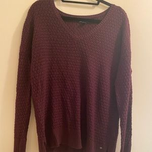 American Eagle V neck Burgundy Sweater